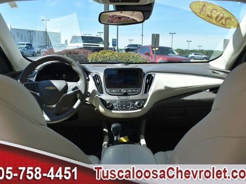 Used 2024 Chevrolet Malibu LT image 26