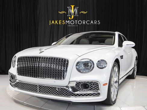 Used 2020 Bentley Flying Spur W12 w/ First Edition Specification image 19