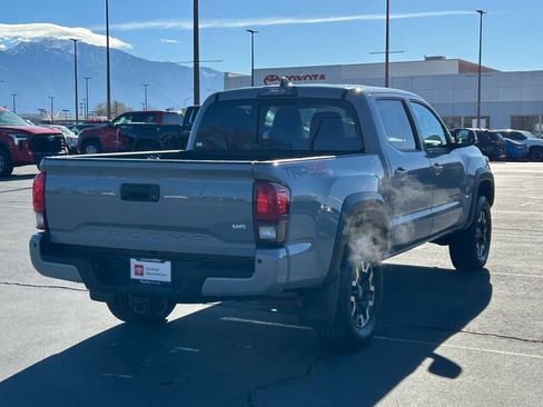 Certified 2019 Toyota Tacoma TRD Off-Road image 5