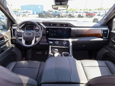 Used 2023 GMC Sierra 1500 Denali w/ Denali Reserve Package image 13