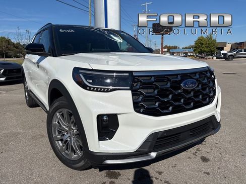 New 2026 Ford Explorer Platinum image 1