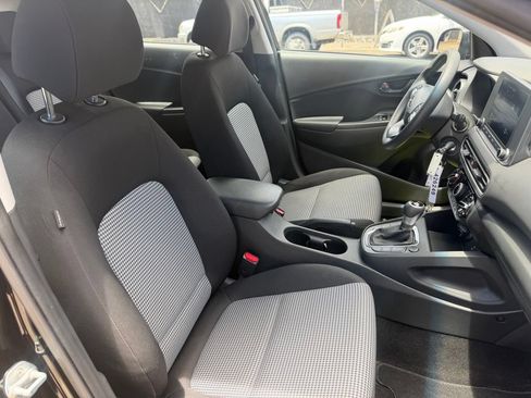 Used 2022 Hyundai Kona SE FWD image 13