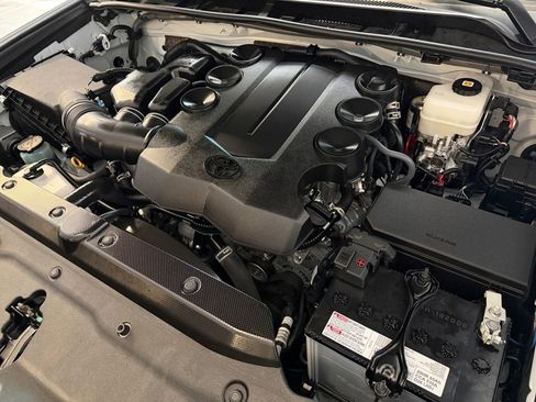 Used 2024 Toyota 4Runner TRD Off-Road image 29