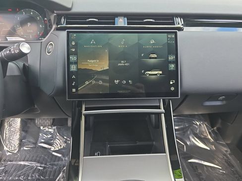 Certified 2026 Land Rover Range Rover Velar S AWD/4WD image 23