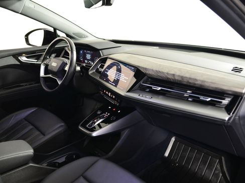 Used 2023 Audi Q4 e-tron Premium Plus w/ Premium Plus image 19