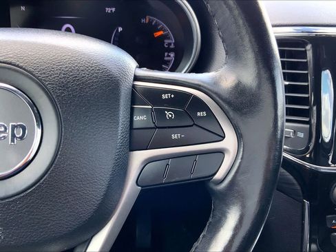 Used 2020 Jeep Grand Cherokee Altitude image 23