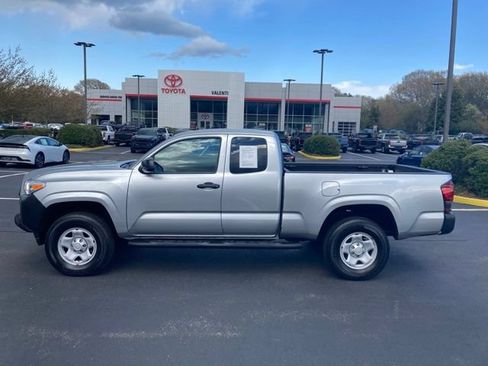 Certified 2023 Toyota Tacoma SR AWD/4WD image 2