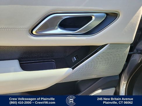 Used 2018 Land Rover Range Rover Velar R-Dynamic HSE AWD/4WD image 49