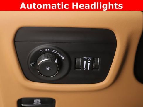 Used 2025 Jeep Grand Cherokee L Summit image 21