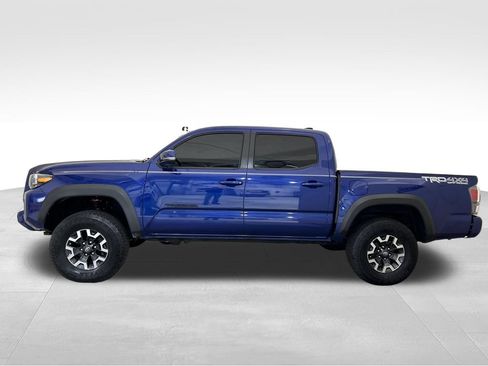 Used 2023 Toyota Tacoma TRD Off-Road w/ Technology Package AWD/4WD image 2