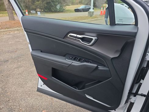 New 2026 Kia Sportage EX image 25