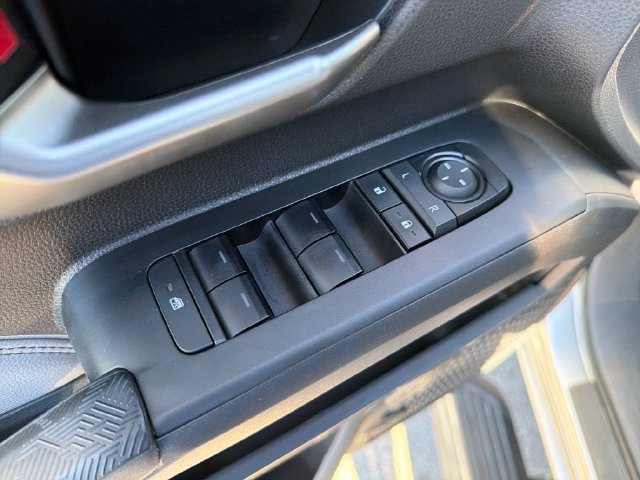 Used 2024 Toyota Tacoma Limited w/ Limited Package (LT) AWD/4WD image 18