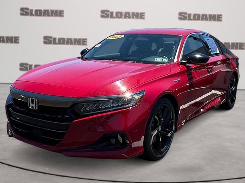 Used 2022 Honda Accord Sport image 2