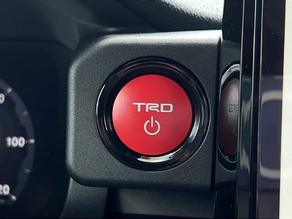 Used 2026 Toyota 4Runner TRD Off-Road Premium AWD/4WD image 23