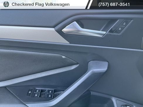Used 2023 Volkswagen Jetta Sport image 13
