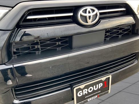 Used 2022 Toyota 4Runner TRD Sport AWD/4WD image 29