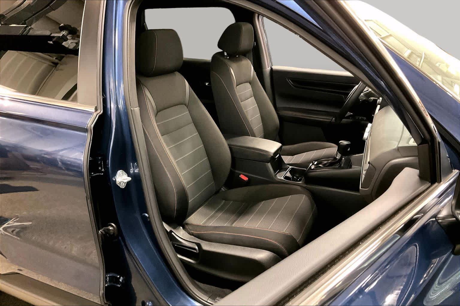Used 2024 Honda CR-V Sport image 9