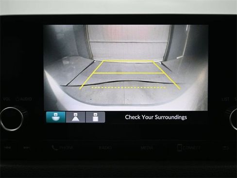 Used 2023 Honda Civic EX-L image 3