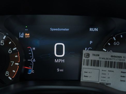 New 2026 Jeep Compass Limited image 36