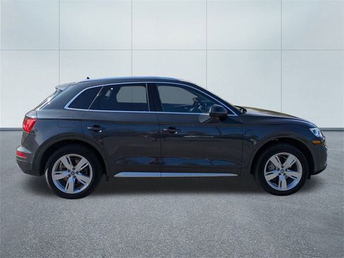 Used 2019 Audi Q5 2.0T Premium Plus w/ Premium Plus Package image 2