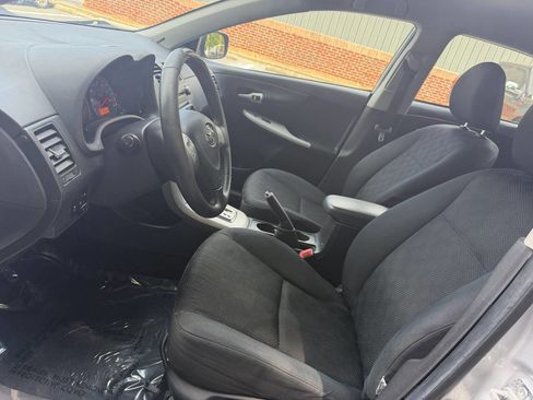 Used 2010 Toyota Corolla S FWD image 9