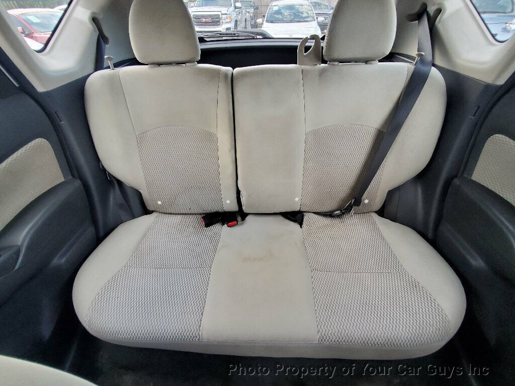 Used 2014 Nissan Versa Note SV FWD image 24