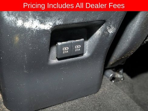 Used 2020 Toyota RAV4 XLE FWD image 7