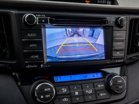 Used 2017 Toyota RAV4 XLE image 20