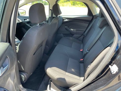 Used 2016 Ford Focus SE FWD image 33