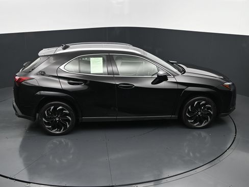 Used 2024 Lexus UX 250h FWD w/ Premium Package image 32