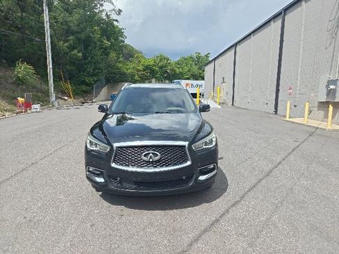 Used 2019 INFINITI QX60 Luxe w/ Essential Package FWD image 7