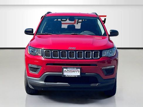 Used 2018 Jeep Compass Sport w/ Cold Weather Group AWD/4WD image 2