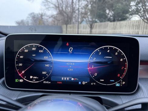 Used 2025 Mercedes-Benz C 300 4MATIC Sedan image 11