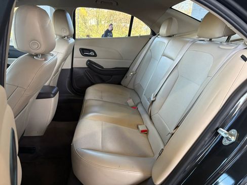 Used 2015 Chevrolet Malibu LT image 19