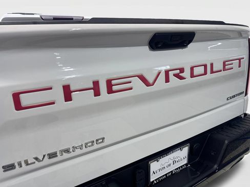 Used 2024 Chevrolet Silverado 1500 Custom Trail Boss AWD/4WD image 21