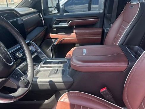 Used 2024 GMC Sierra 2500 Denali Ultimate w/ Max Trailering Package AWD/4WD image 10