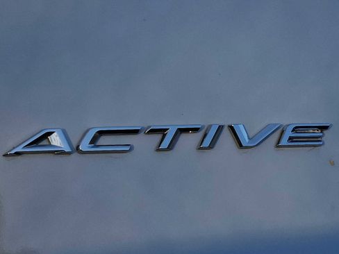 Used 2025 Ford Escape Active image 32