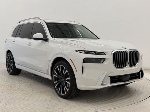 Used 2023 BMW X7 xDrive40i w/ Premium Package AWD/4WD image 7