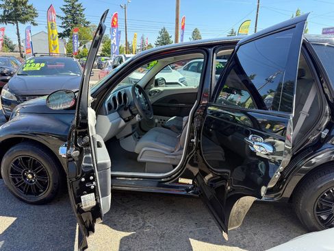 Used 2008 Chrysler PT Cruiser image 15