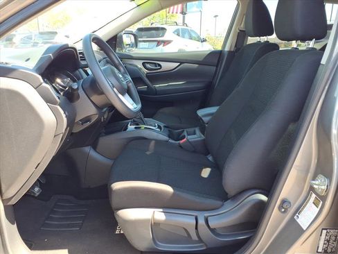 Used 2022 Nissan Rogue Sport S image 19