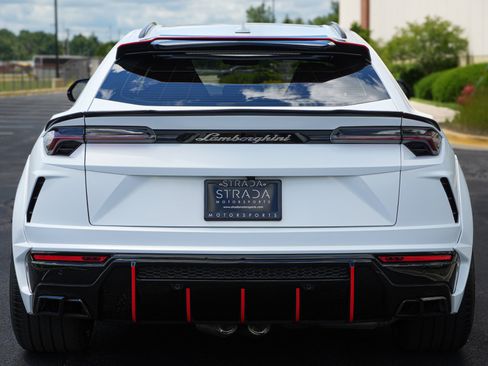 Used 2020 Lamborghini Urus AWD/4WD image 10