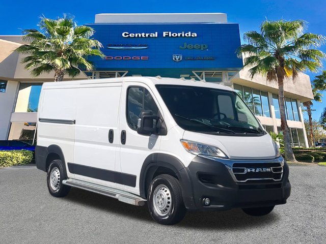 Used 2025 RAM ProMaster 2500 w/ U-Haul Equipment Group FWD image 2