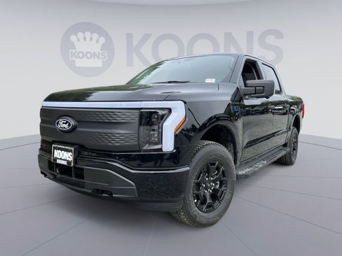 New 2025 Ford F150 Lightning XLT image 1