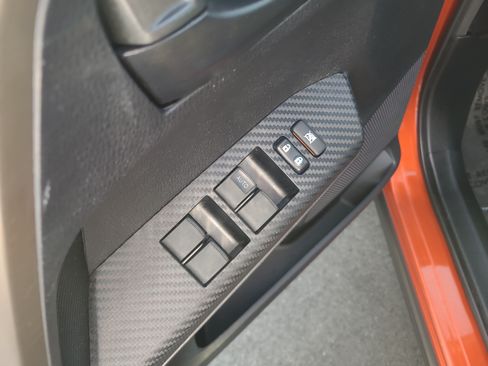 Used 2015 Toyota RAV4 LE AWD/4WD image 13