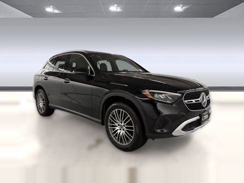 Certified 2026 Mercedes-Benz GLC 300 image 7