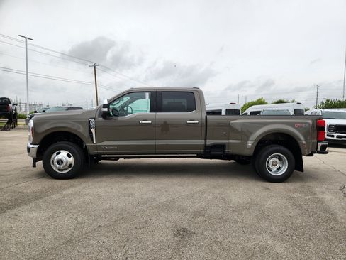 New 2026 Ford F350 King Ranch w/ Chrome Package AWD/4WD image 3