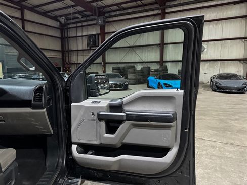 Used 2020 Ford F150 XLT w/ Equipment Group 302A Luxury AWD/4WD image 24