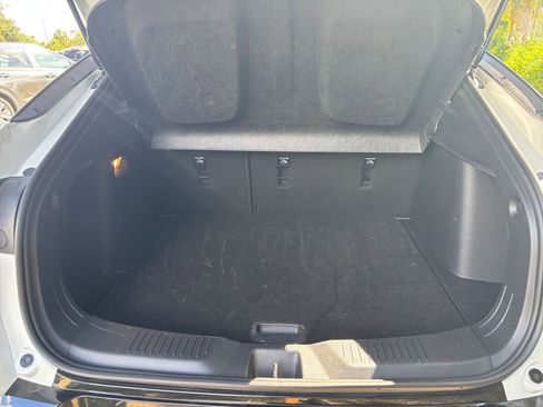 Used 2025 Buick Envista Sport Touring image 31