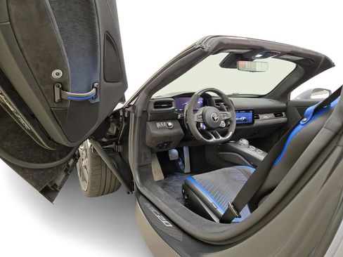 Used 2023 Maserati MC20 Spyder image 16