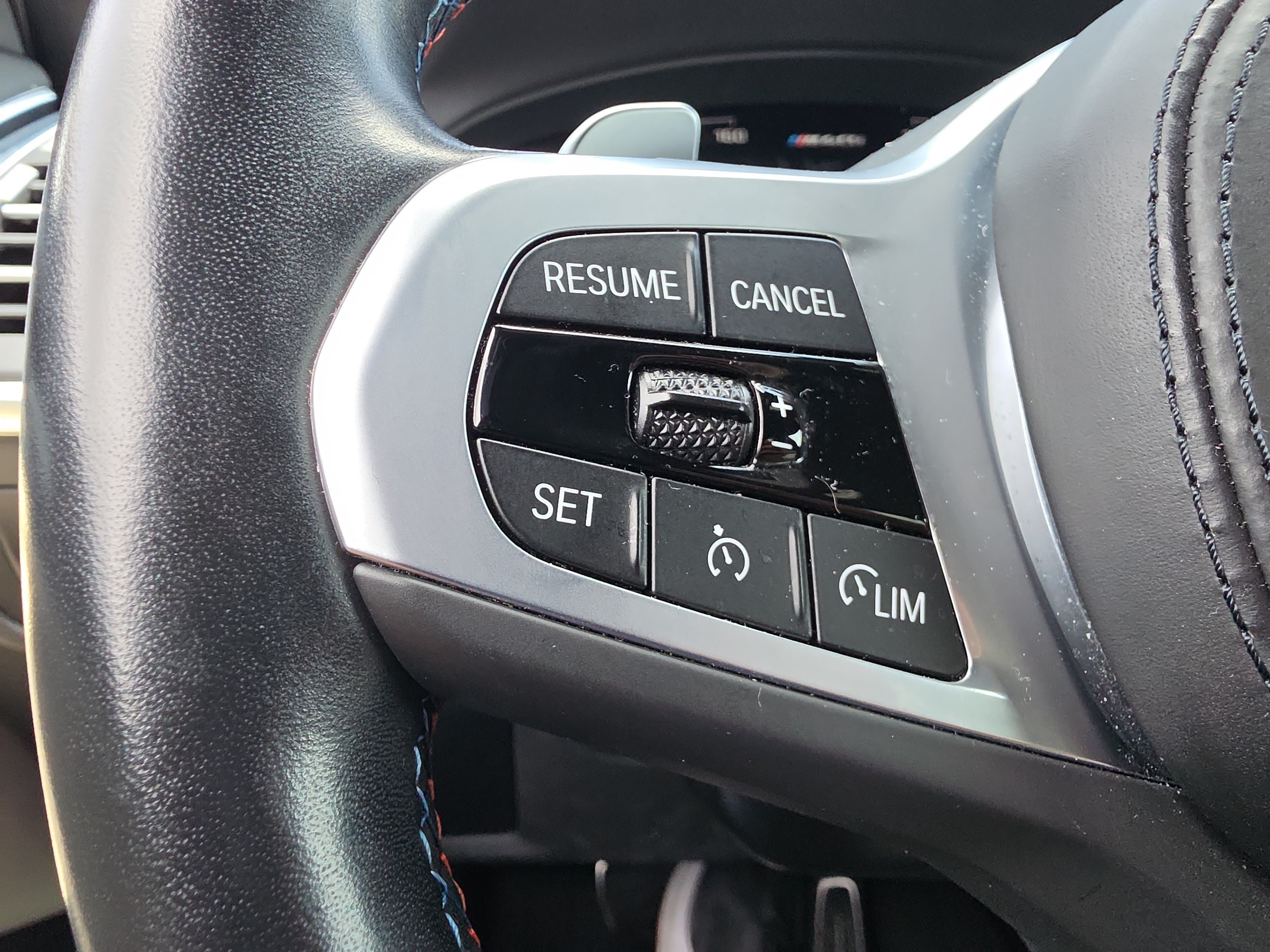 Used 2024 BMW X4 M40i w/ Premium Package AWD/4WD image 18